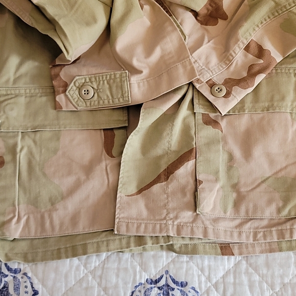 Desert Camouflaged BDU Sz L R Circa 1990 - Picture 5 of 6